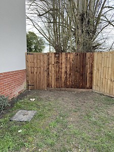 Close board fence and gate installed for a rear garden in Norfolk
