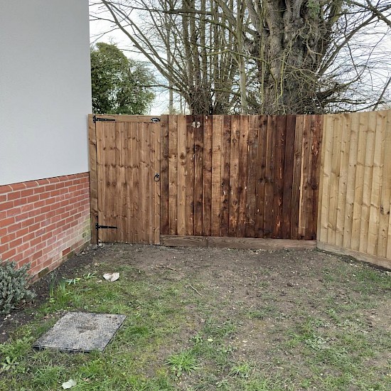 Close board fence and gate installed for a rear garden in Norfolk